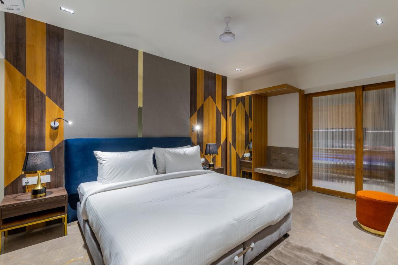 Hotel Nalanda Ahmedabad Exterior photo