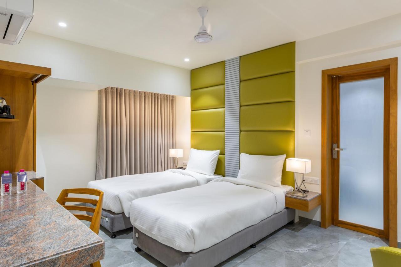 Hotel Nalanda Ahmedabad Exterior photo