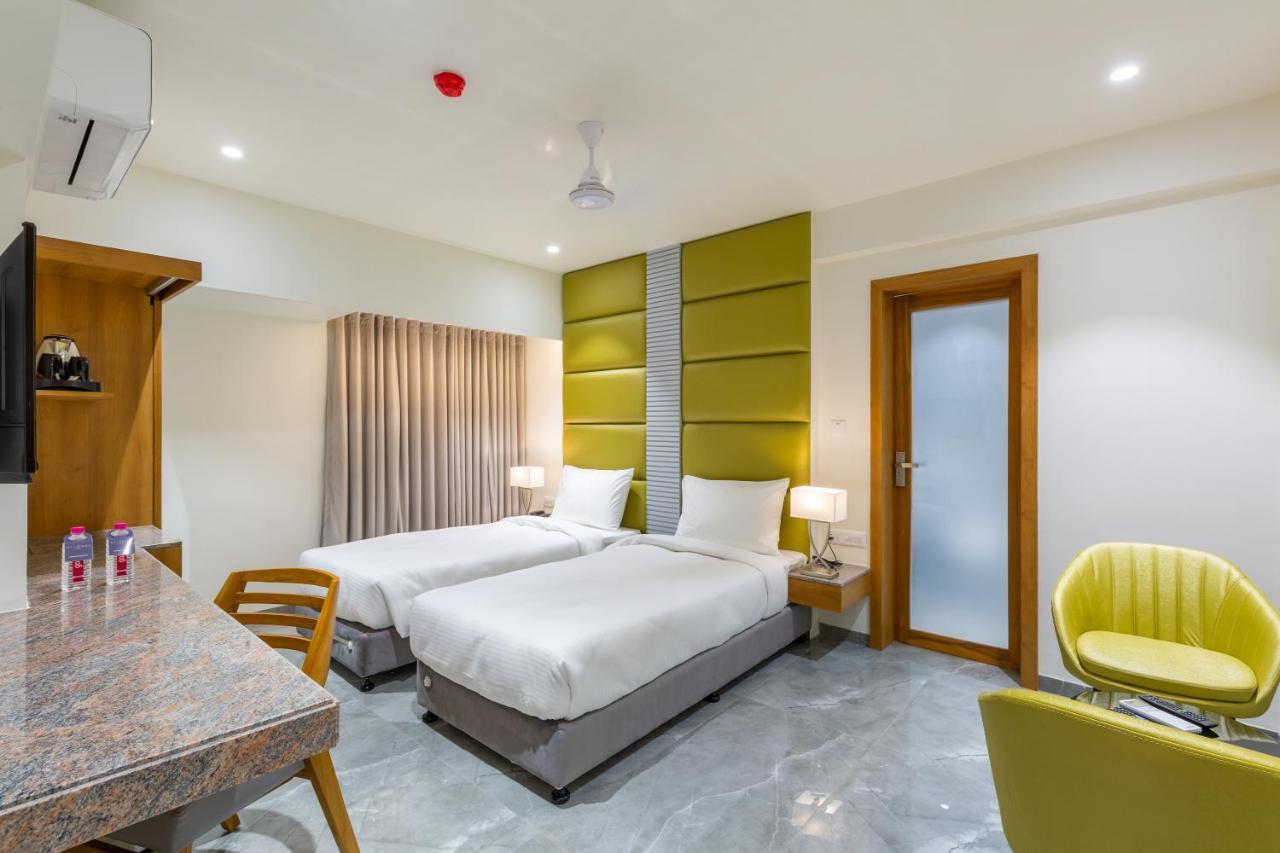 Hotel Nalanda Ahmedabad Exterior photo