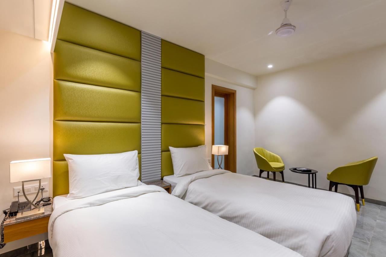 Hotel Nalanda Ahmedabad Exterior photo