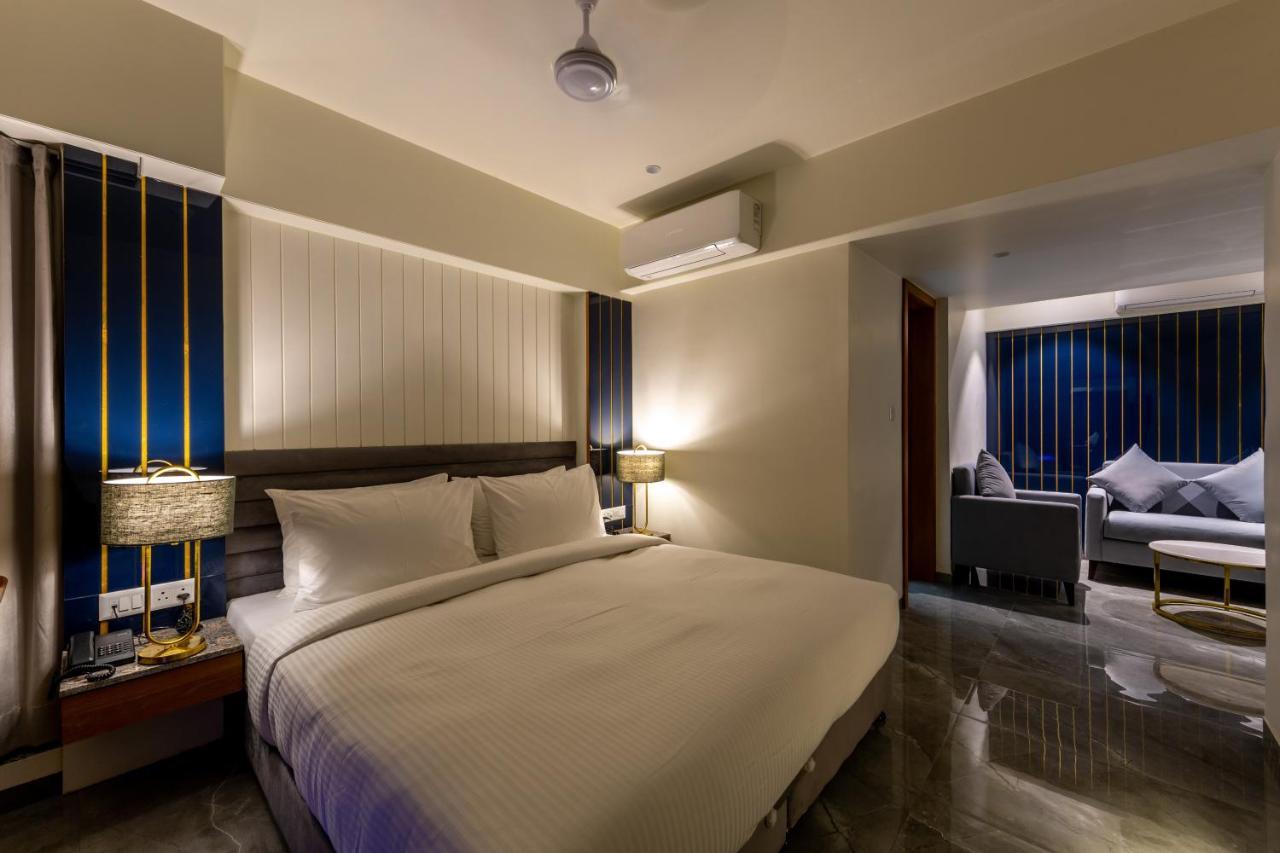Hotel Nalanda Ahmedabad Exterior photo