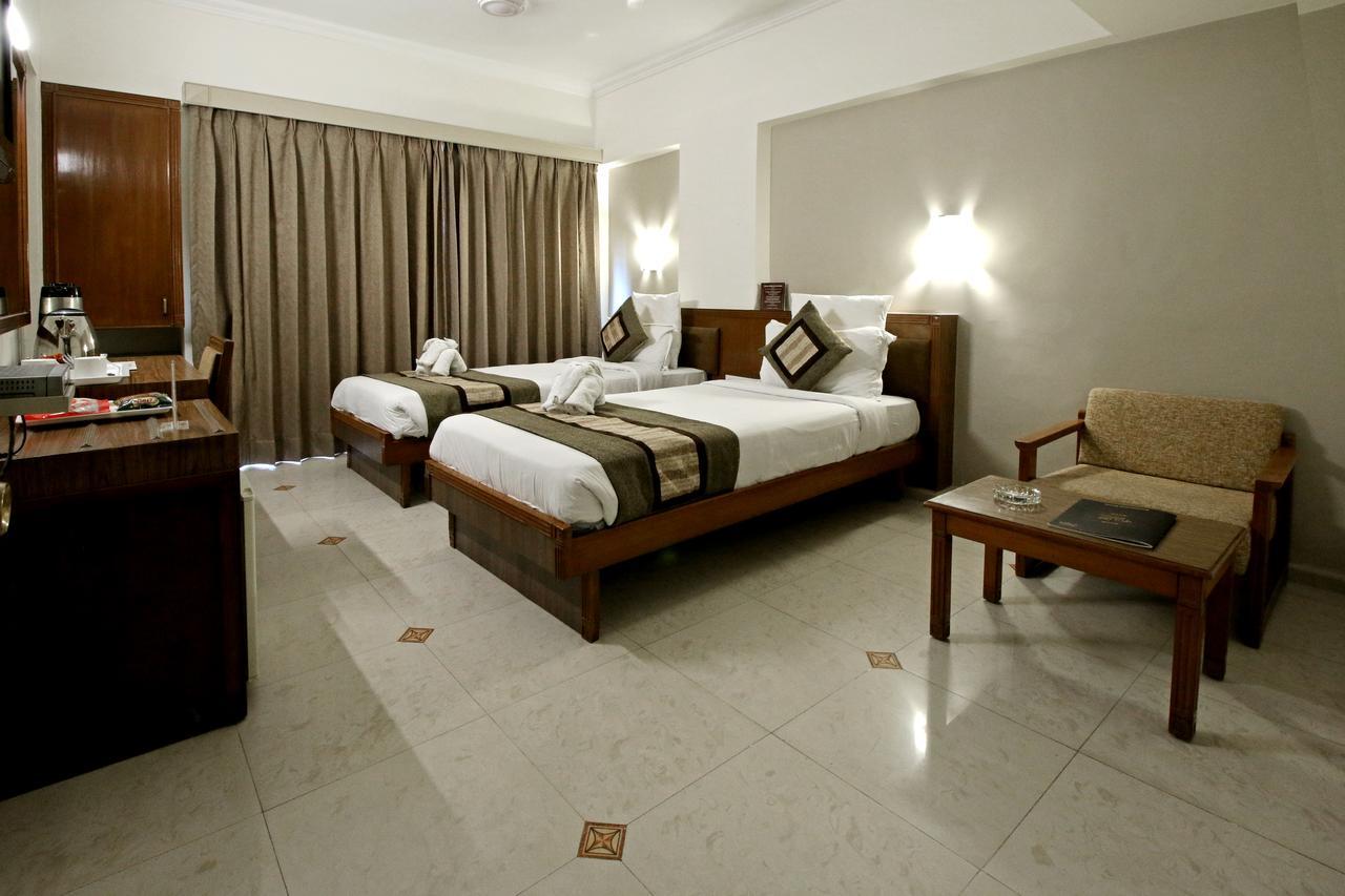Hotel Nalanda Ahmedabad Exterior photo